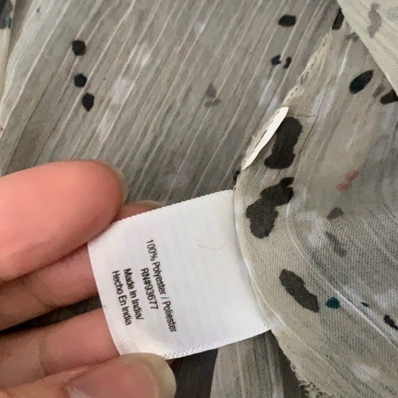 🩶 a.n.a. Sheer Paisley Blouse - Picture 12 of 13